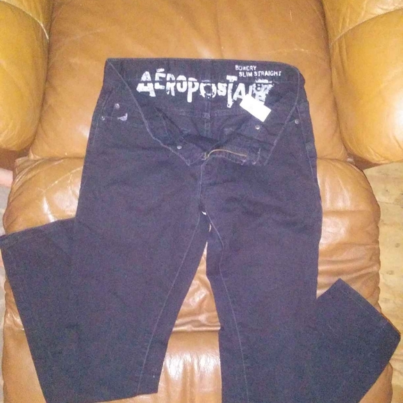 Aeropostal - Picture 2 of 4